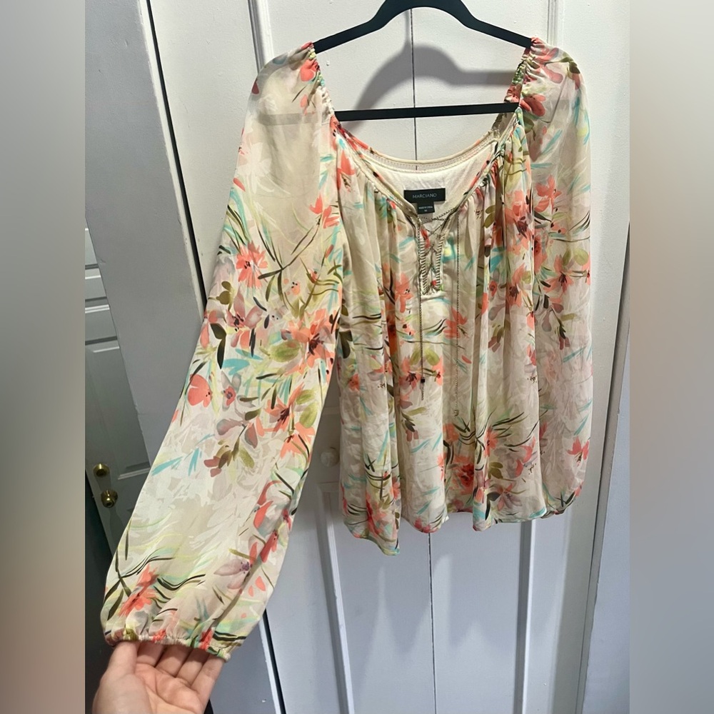 Marciano Chain Lace-Up Blouse 💗